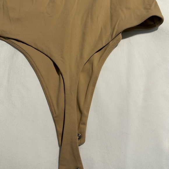 Nuuds long sleeve bodysuit with a scoop neck - Picture 4 of 7